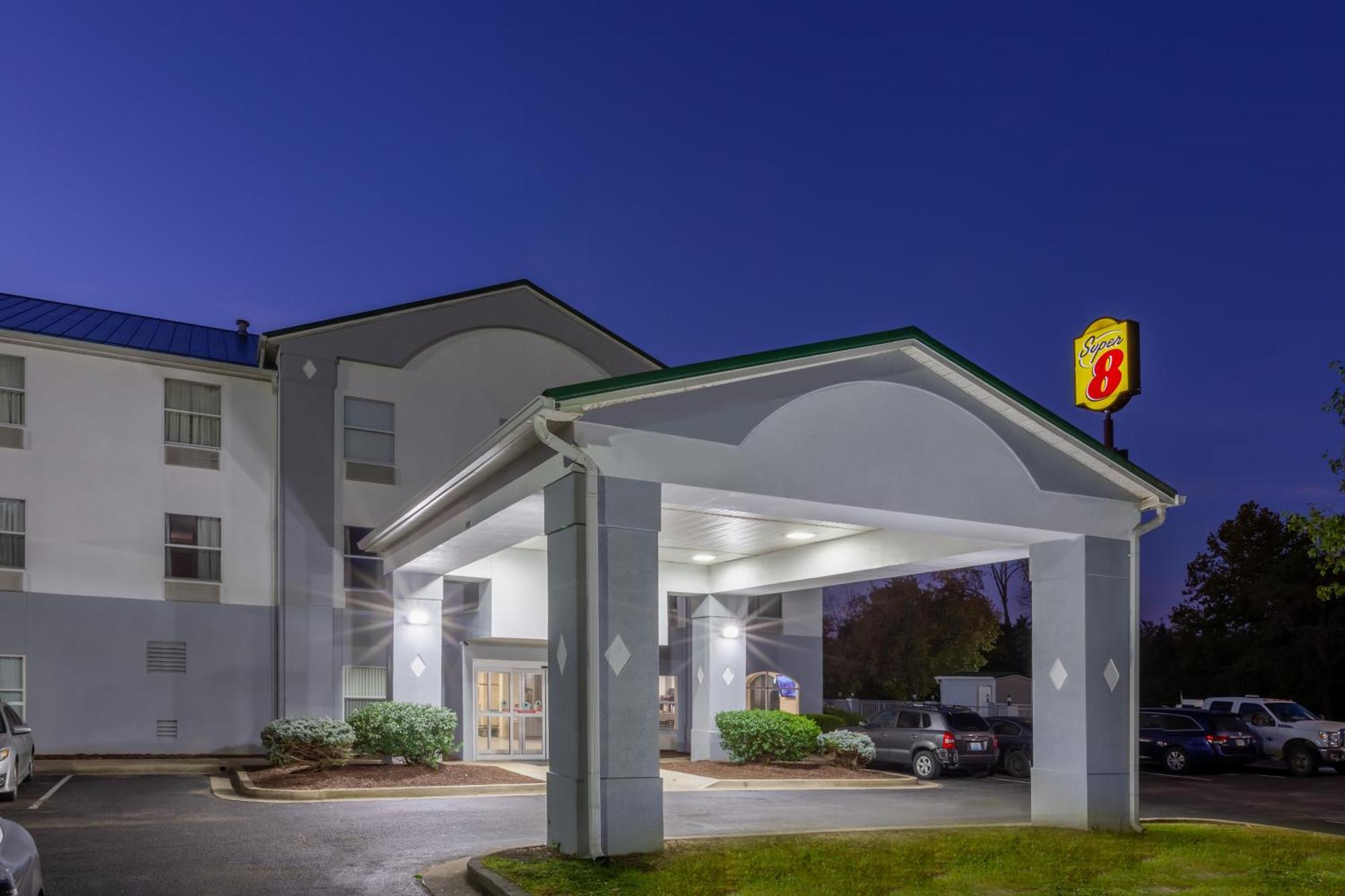 Super 8 By Wyndham Ky *