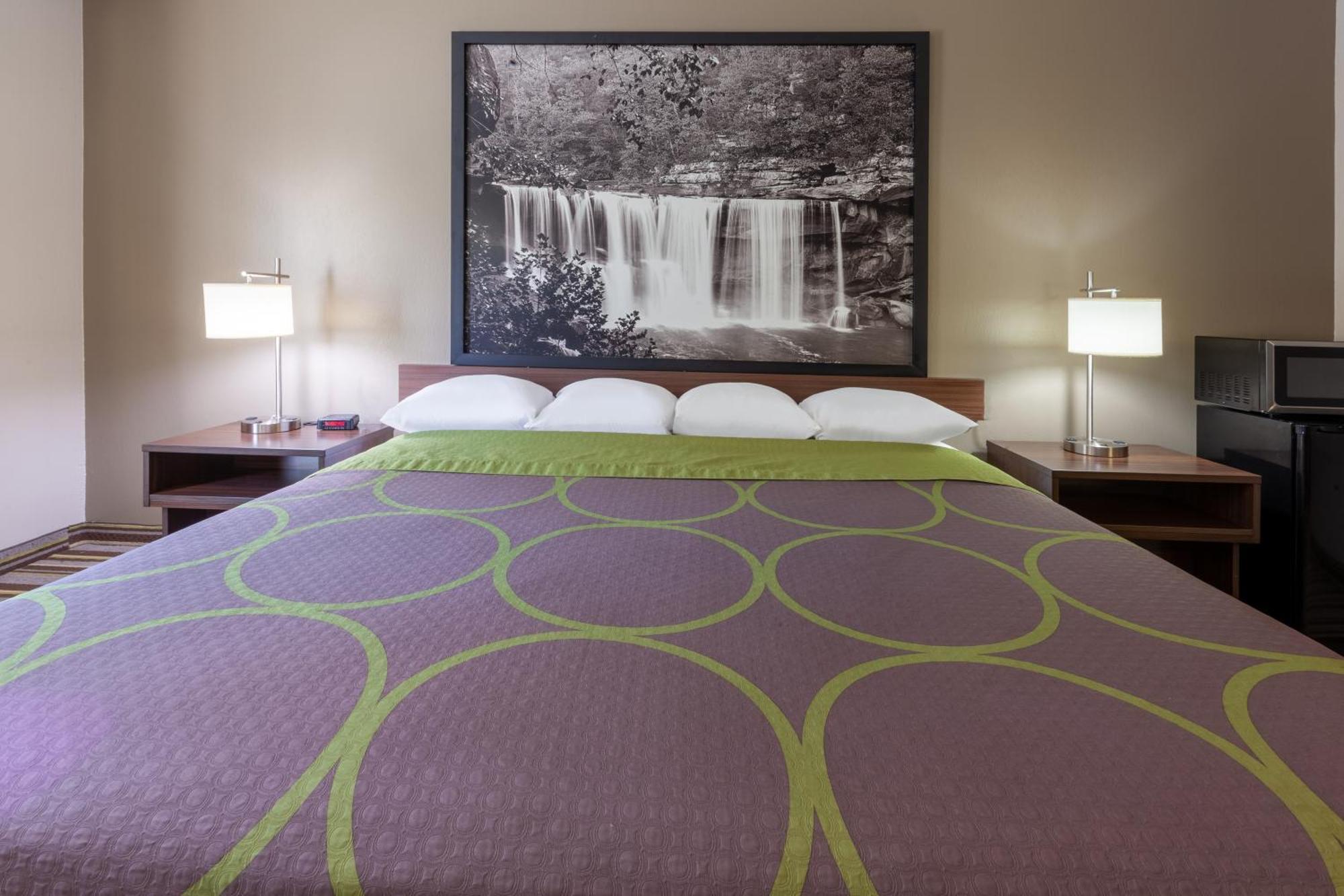 Super 8 By Wyndham Ky La Grange