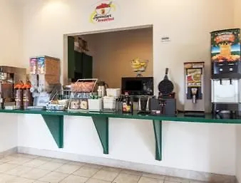 Super 8 By Wyndham La Grange Ky 