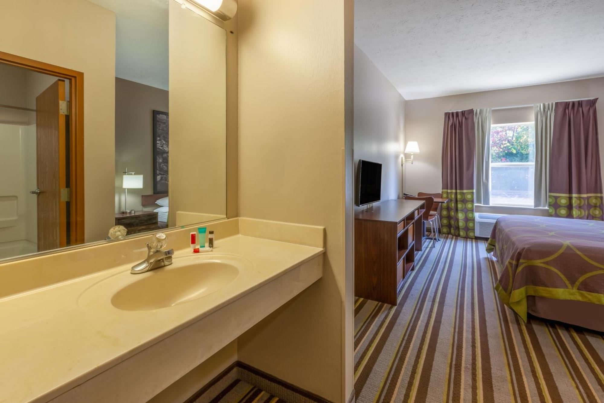 Super 8 By Wyndham Ky Hotel *