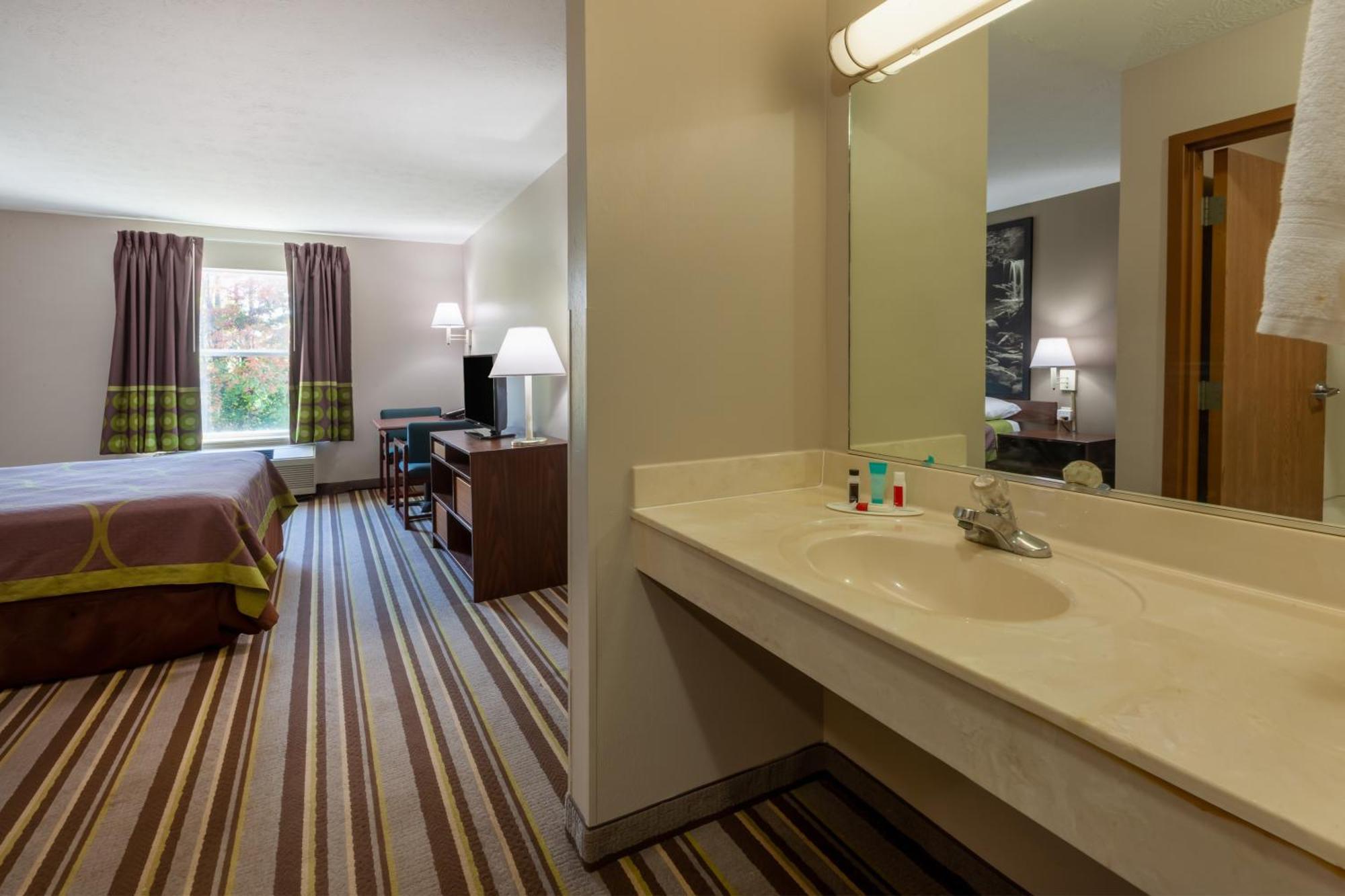 Super 8 By Wyndham Ky * La Grange